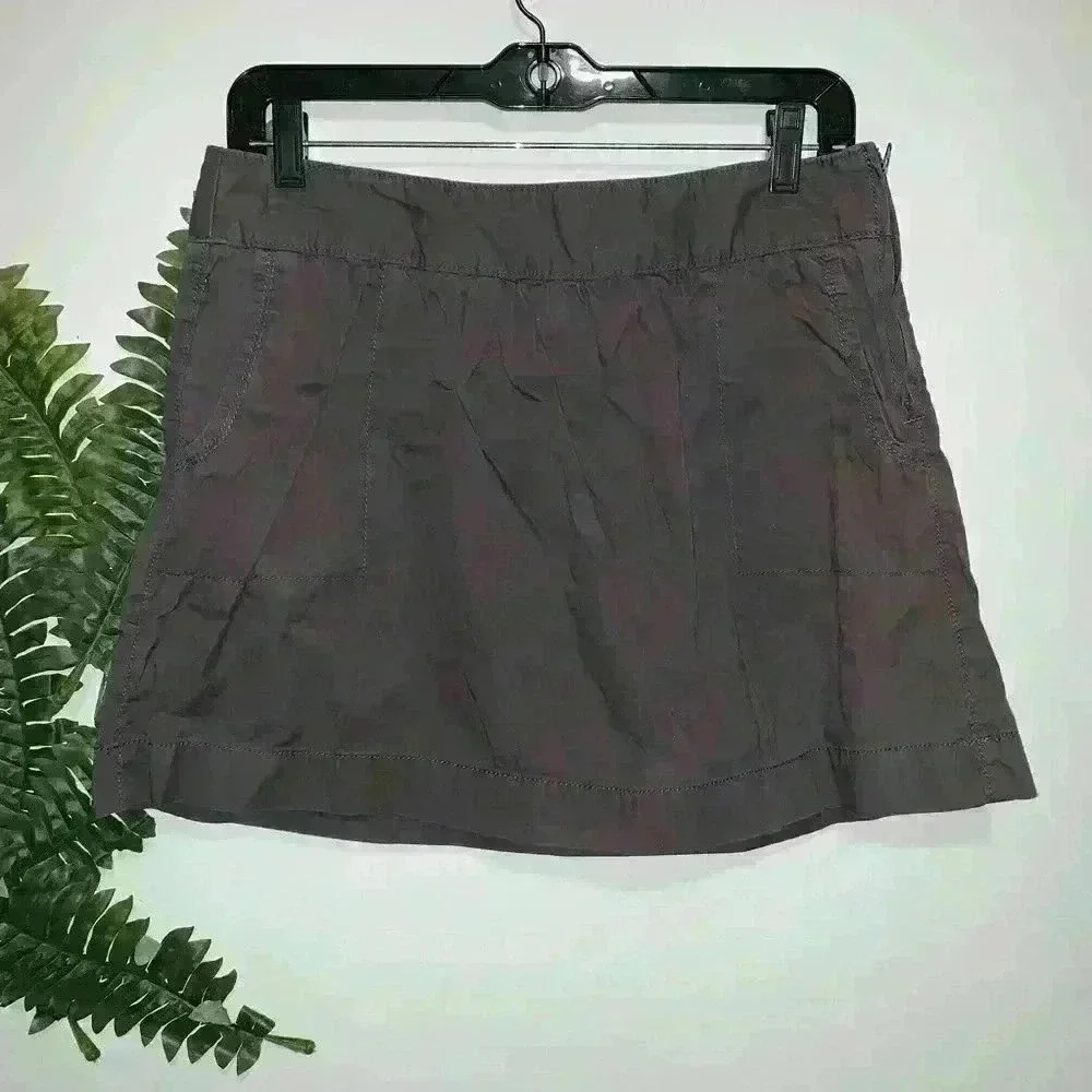 Old Navy Skirt size 4 with Pockets